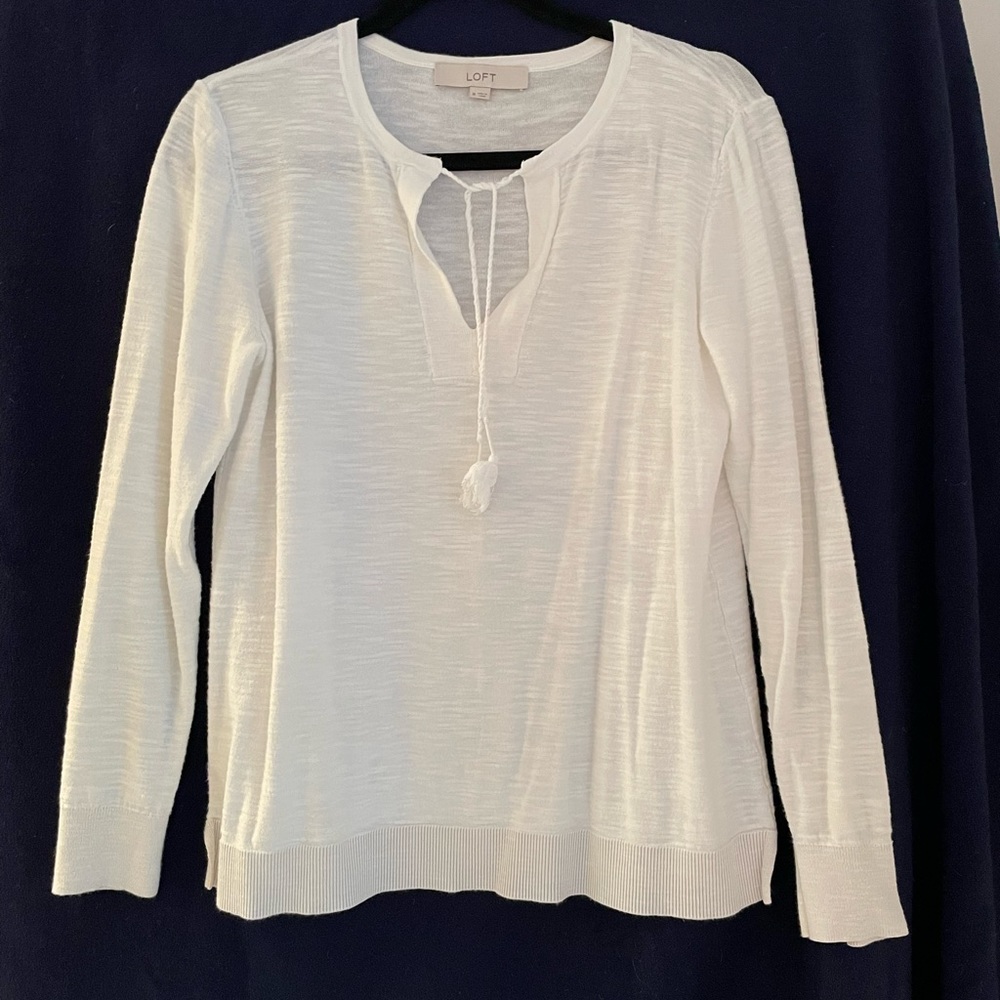White Ann Taylor Loft boho front tie top - medium